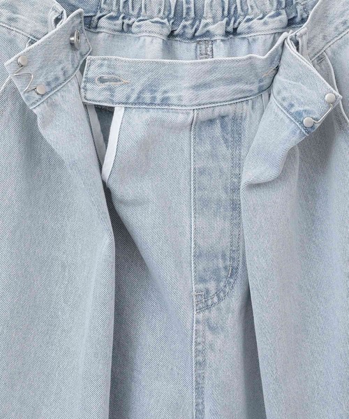 earth music&ecology（アースミュージックアンドエコロジー）の「フロントタックデニムパンツ（デニムパンツ・レディース・ライトインディゴブルー/ブラック・S/M）」の13枚目の写真