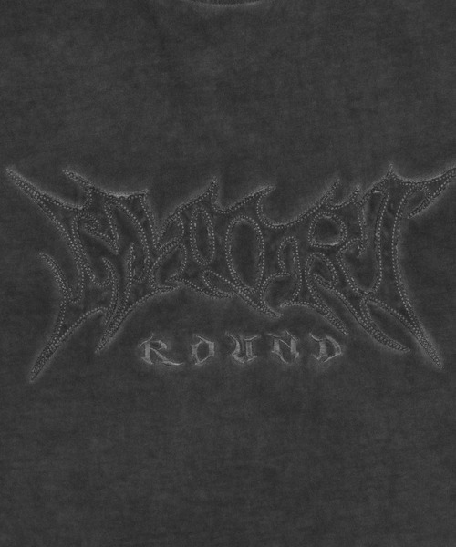 SHORT ROUND（ショートラウンド）の「SHORT ROUND/コールドダイダメージアップリケT（Tシャツ/カットソー・メンズ・グレー/スミクロ・LARGE/MEDIUM）」の5枚目の写真