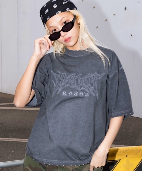 SHORT ROUND（ショートラウンド）の「SHORT ROUND/コールドダイダメージアップリケT（Tシャツ/カットソー・メンズ・グレー/スミクロ・LARGE/MEDIUM）」の14枚目の写真