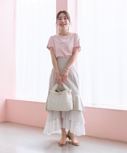 La boutique BonBon（ラブティックボンボン）の「【名品・二の腕すっきり見え】ターンバックスリーブカットソー（Tシャツ/カットソー・レディース・ピンク/ネイビー/サックスブルー/オフホワイト/ブラック・FREE）」の9枚目の写真