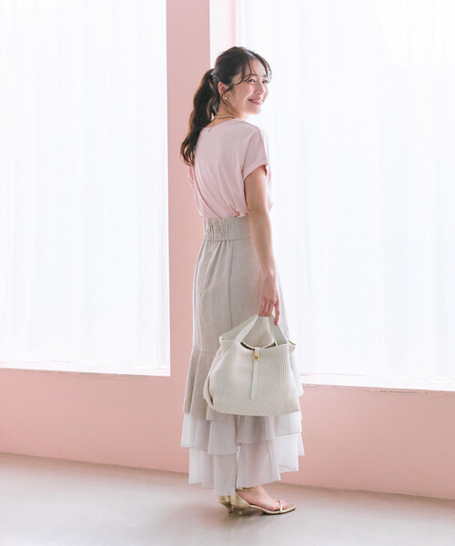 La boutique BonBon（ラブティックボンボン）の「【名品・二の腕すっきり見え】ターンバックスリーブカットソー（Tシャツ/カットソー・レディース・ピンク/ネイビー/サックスブルー/オフホワイト/ブラック・FREE）」の11枚目の写真