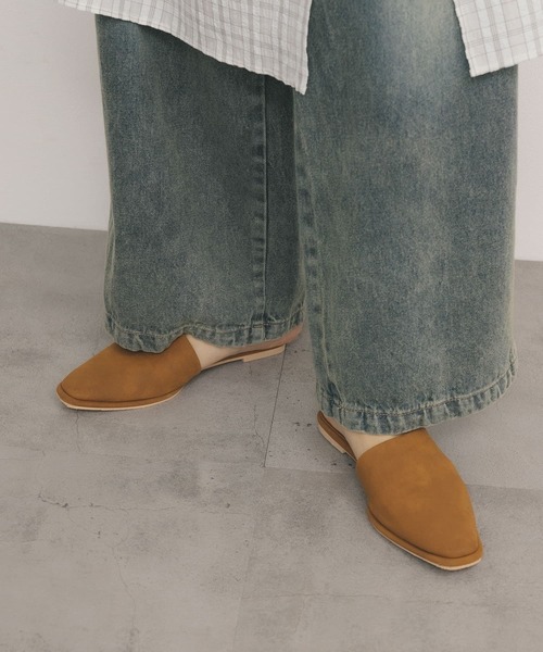 KBF（ケイビーエフ）の「スエードライクフラットシューズ（その他シューズ・レディース・ベージュ/キャメル・38/37）」の3枚目の写真