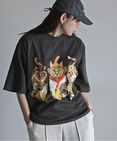 COURO（コウロ）の「アウトドアアニマルプリントTシャツ（Tシャツ/カットソー・レディース・ブラック系/ホワイト/ブラック/チャコール/オートミール/ホワイト系/チャコールグレー/ライトグレー系・L/M/XL）」の5枚目の写真