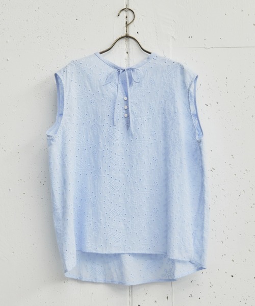 Doux archives(ドゥアルシーヴ)の「レースノースリブラウス(シャツ/ブラウス・レディース・イエロー/サックスブルー/オフホワイト・FREE)」の3枚目の写真