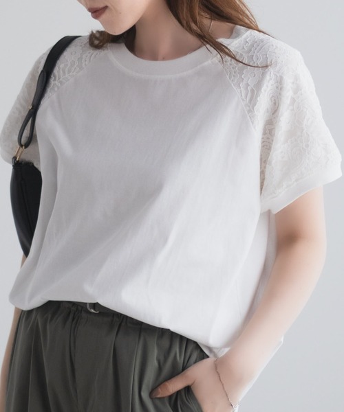 NAVY(ネイビー)の「nAvy ショルダーレースTシャツ(Tシャツ/カットソー・レディース・オフホワイト/チャコールグレー・M/L)」の1枚目の写真