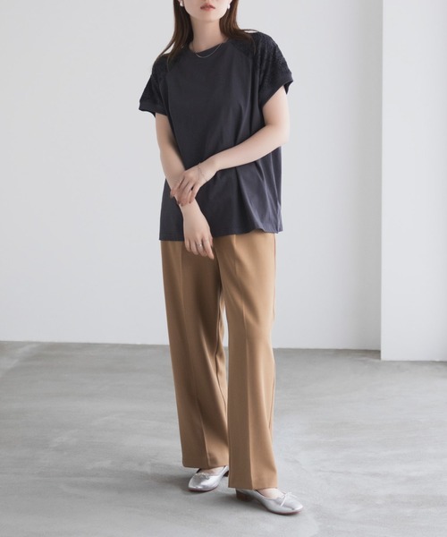 NAVY(ネイビー)の「nAvy ショルダーレースTシャツ(Tシャツ/カットソー・レディース・オフホワイト/チャコールグレー・M/L)」の3枚目の写真