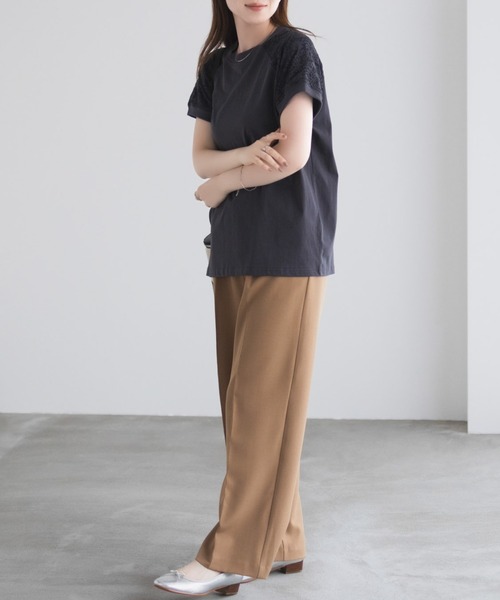 NAVY(ネイビー)の「nAvy ショルダーレースTシャツ(Tシャツ/カットソー・レディース・オフホワイト/チャコールグレー・M/L)」の4枚目の写真