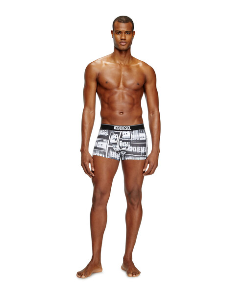 DIESEL(ディーゼル)の「メンズ ボクサーパンツ 3枚パック DAMIEN-D-BOX-3PACK(ボクサーパンツ・メンズ・その他1/その他2/その他3・LARGE/SMALL/MEDIUM/XX-LARGE/X-LARGE)」の15枚目の写真