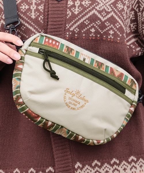 チチカカ(チチカカ)の「ミニマルチショルダーバッグ(ショルダーバッグ・レディース・パープル/ベージュ/ブラック・FREE)」の1枚目の写真