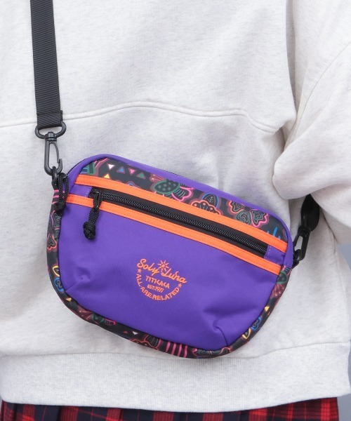 チチカカ(チチカカ)の「ミニマルチショルダーバッグ(ショルダーバッグ・レディース・パープル/ベージュ/ブラック・FREE)」の3枚目の写真