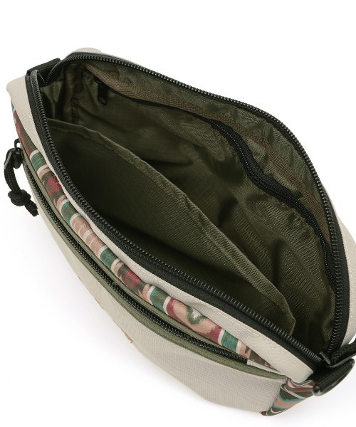 チチカカ(チチカカ)の「ミニマルチショルダーバッグ(ショルダーバッグ・レディース・パープル/ベージュ/ブラック・FREE)」の13枚目の写真