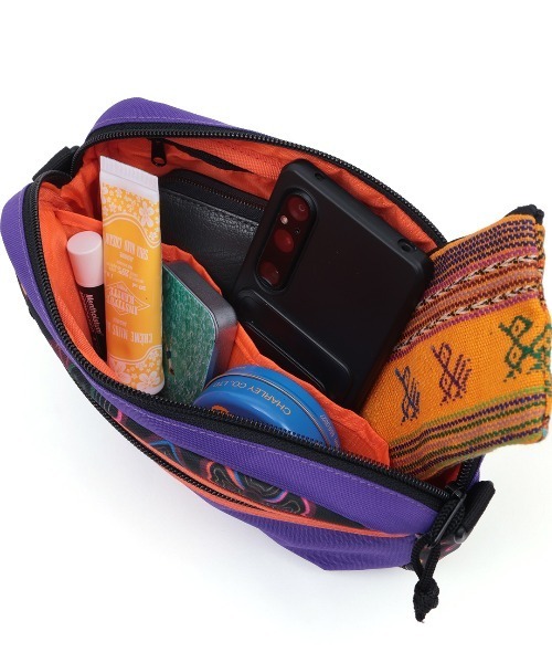 チチカカ(チチカカ)の「ミニマルチショルダーバッグ(ショルダーバッグ・レディース・パープル/ベージュ/ブラック・FREE)」の20枚目の写真