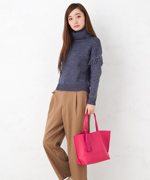 HITCH HIKE MARKET(ヒッチハイクマーケット)の「インサイドタッセルトートM(トートバッグ・レディース・ブラック/ピンク系その他/ベージュ/ブラウン/グレー・ONESIZE)」の1枚目の写真