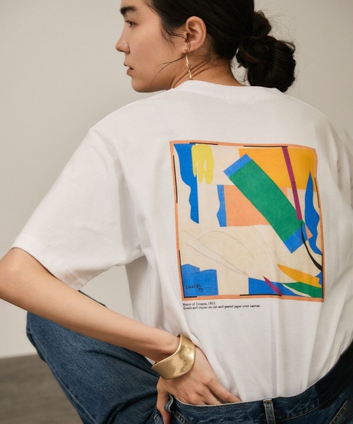 SALON adam et rope'（サロン アダム エ ロペ）の「【WEB限定】マティスアートTシャツ（Tシャツ/カットソー・レディース・ホワイト/ホワイト系その他2/ホワイト系その他4・FREE）」の2枚目の写真