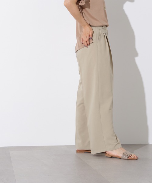 N.（N. Natural Beauty Basic）（エヌエヌナチュラルビューティーベーシック）の「ドライタッチツータックワイドパンツ（スラックス・レディース・チャコールグレー/ブラウン/ベージュ・MEDIUM/SMALL）」の6枚目の写真