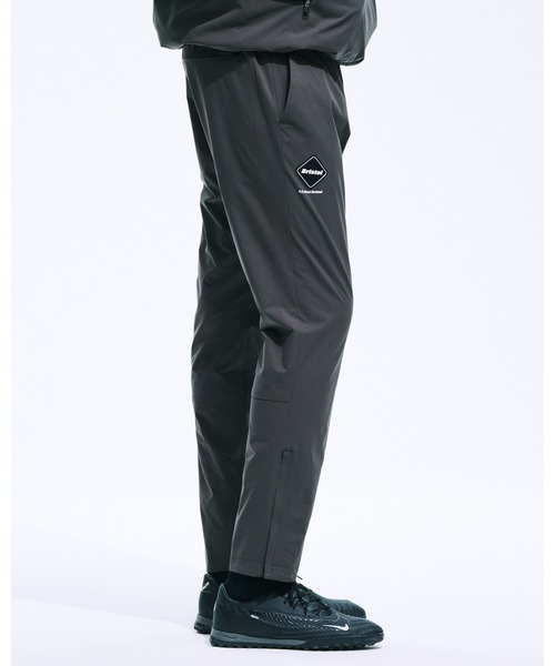 F.C.Real Bristol（エフシーレアルブリストル）の「THERMAL-LINING TRACK PANTS（その他パンツ・メンズ・ブラック/カーキ・SMALL/MEDIUM/LARGE/X-LARGE/XX-LARGE）」の3枚目の写真
