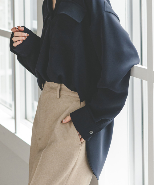 美品　2025 ワークディテールドレープシャツ ノーブル 美品 2025 ワークディテールドレープシャツ ノーブル