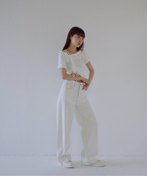 Uenui(ウニュイ)の「【 cunii 】 アシメオフショルドロストトップス(Tシャツ/カットソー・レディース・ホワイト/ブラック・FREE)」の14枚目の写真