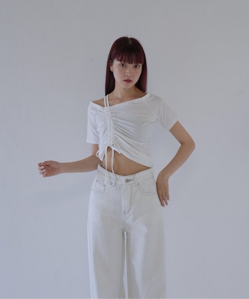 Uenui(ウニュイ)の「【 cunii 】 アシメオフショルドロストトップス(Tシャツ/カットソー・レディース・ホワイト/ブラック・FREE)」の17枚目の写真