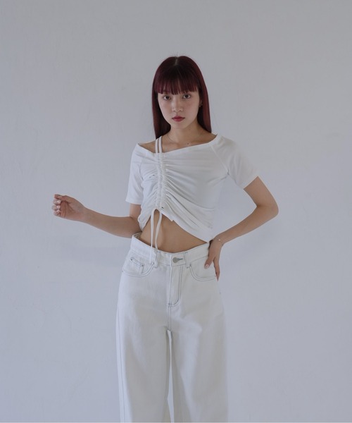 Uenui(ウニュイ)の「【 cunii 】 アシメオフショルドロストトップス(Tシャツ/カットソー・レディース・ホワイト/ブラック・FREE)」の18枚目の写真