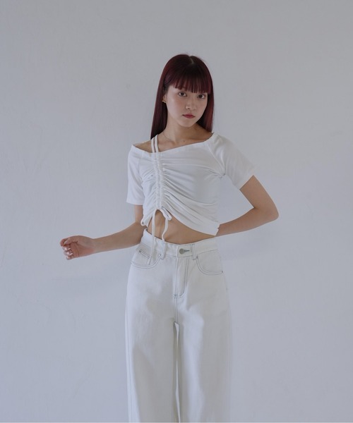 Uenui(ウニュイ)の「【 cunii 】 アシメオフショルドロストトップス(Tシャツ/カットソー・レディース・ホワイト/ブラック・FREE)」の20枚目の写真