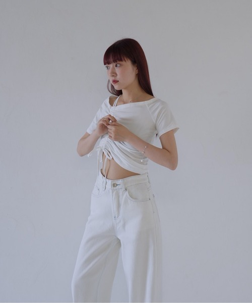 Uenui(ウニュイ)の「【 cunii 】 アシメオフショルドロストトップス(Tシャツ/カットソー・レディース・ホワイト/ブラック・FREE)」の22枚目の写真