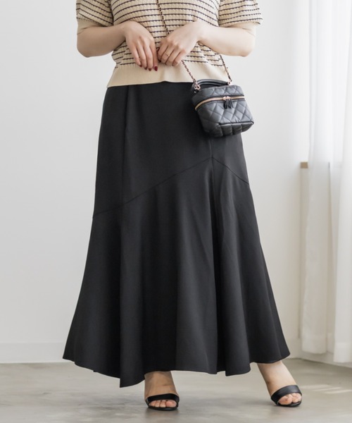 CLETTE(クレット)の「アシメ切替マーメイドスカート(スカート・レディース・チャコールグレー/ブラック/ライトベージュ・LL/3L/4L)」の1枚目の写真
