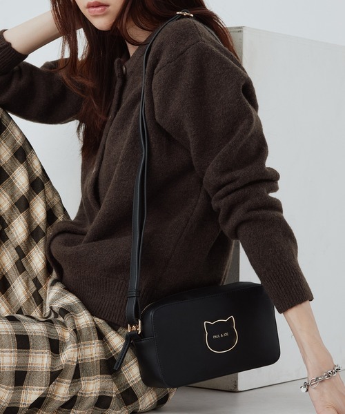 PAUL & JOE ACCESSOIRES(ポールアンドジョーアクセソワ)の「PAUL & JOE ACCESSOIRES (ポール&ジョーアクセソワ)ミニショルダーバッグ PJA-B1276 ビッグキャットメタル(ショルダーバッグ・レディース・ブラウン/パープル/ブラック・FREE)」の2枚目の写真
