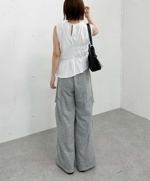 archives(アルシーヴ)の「フリルドロストノースリーブTOPS(Tシャツ/カットソー・レディース・オフホワイト/ブラック/ブラウン・MEDIUM)」の11枚目の写真