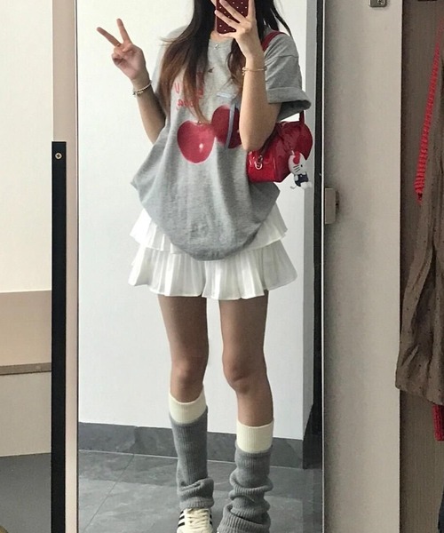 HALEY PESCA（ヘーリーペスカ）の「HALEY PESCA/チェリープリント　半袖　オーバーTシャツ（Tシャツ/カットソー・レディース・グレー/ホワイト・SMALL/MEDIUM）」の9枚目の写真