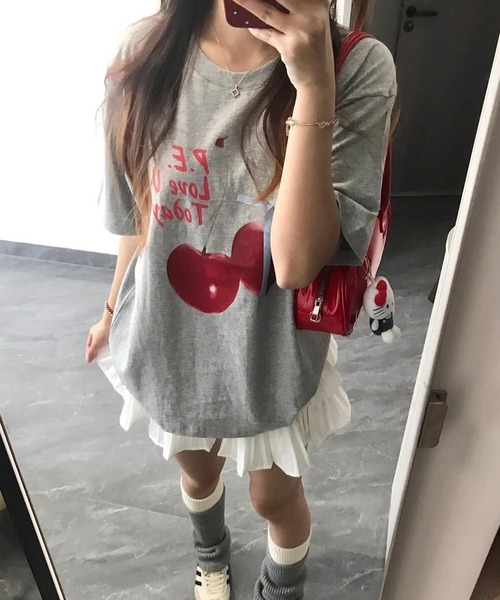 HALEY PESCA（ヘーリーペスカ）の「HALEY PESCA/チェリープリント　半袖　オーバーTシャツ（Tシャツ/カットソー・レディース・グレー/ホワイト・SMALL/MEDIUM）」の12枚目の写真