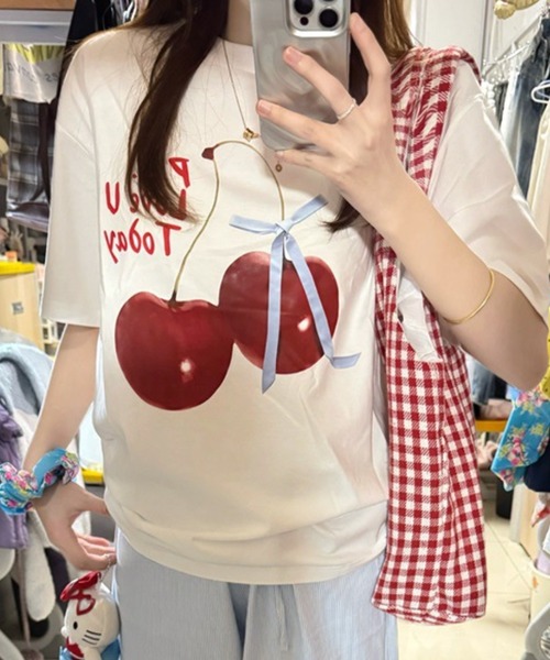 HALEY PESCA（ヘーリーペスカ）の「HALEY PESCA/チェリープリント　半袖　オーバーTシャツ（Tシャツ/カットソー・レディース・グレー/ホワイト・SMALL/MEDIUM）」の8枚目の写真