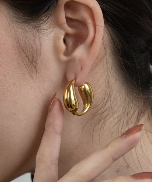 abaskdesign(アバスクデザイン)の「金属アレルギー対応 ボリュームフープピアス(ピアス(両耳用)・レディース・シルバー/ゴールド・FREE)」の16枚目の写真