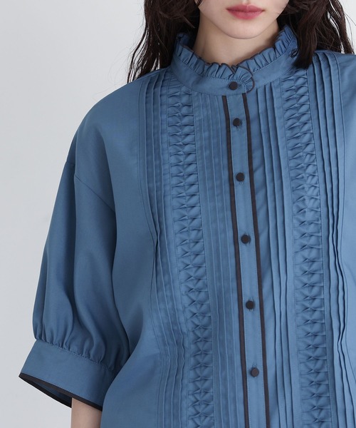 somari imagination（ソマリ イマジネーション）の「『ピンタック配色パイピングブラウス』（シャツ/ブラウス・レディース・ブルー/ブラック・2/1）」の5枚目の写真