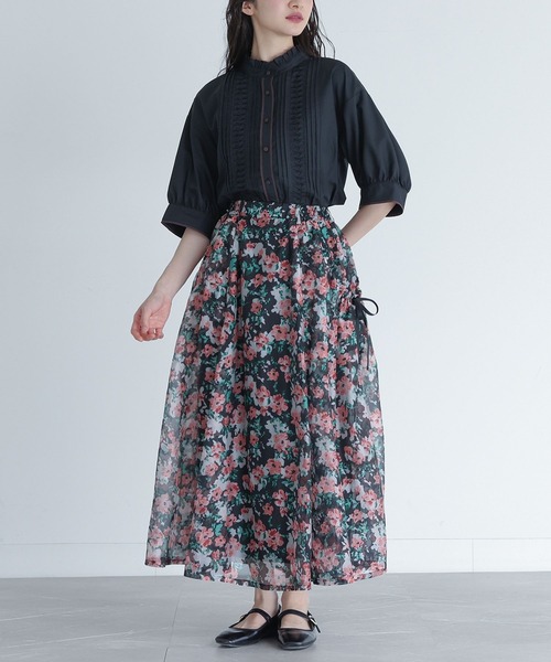 somari imagination（ソマリ イマジネーション）の「『ピンタック配色パイピングブラウス』（シャツ/ブラウス・レディース・ブルー/ブラック・2/1）」の18枚目の写真