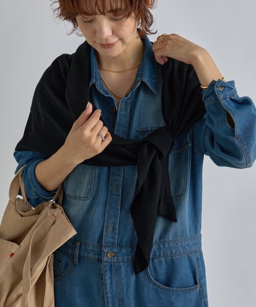 RIVE DROITE(リヴドロワ)の「【新色追加/リバイバル】【MONN.:.(モン)】サンカクストール(ストール/ショール・レディース・レッド/ブラック/グレー/チャコールグレー/イエロー/ライトグレー/サックスブルー・FREE)」の9枚目の写真