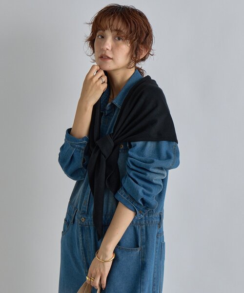 RIVE DROITE(リヴドロワ)の「【新色追加/リバイバル】【MONN.:.(モン)】サンカクストール(ストール/ショール・レディース・レッド/ブラック/グレー/チャコールグレー/イエロー/ライトグレー/サックスブルー・FREE)」の11枚目の写真