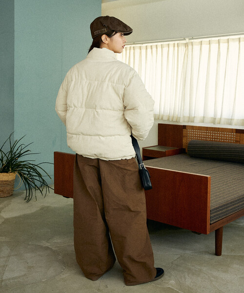 PUBLUX(パブリュクス)の「PUBLUX/パブリュクス スラッシュポケット付 バレルパンツ 限定展開(その他パンツ・レディース・ブラウン/ベージュ・S/M)」の19枚目の写真