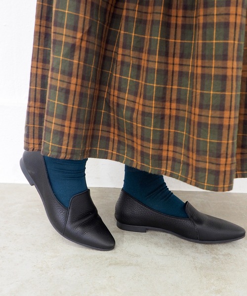 ENあしながおじさん（エンアシナガオジサン）の「防水│ポインテッドシューズ　5360605（パンプス・レディース・ブロンズ/ブラック/グレイッシュベージュ・22.5cm/23cm/23.5cm/24cm/24.5cm）」の17枚目の写真