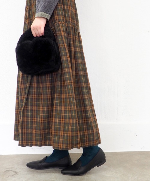 ENあしながおじさん（エンアシナガオジサン）の「防水│ポインテッドシューズ　5360605（パンプス・レディース・ブロンズ/ブラック/グレイッシュベージュ・22.5cm/23cm/23.5cm/24cm/24.5cm）」の19枚目の写真