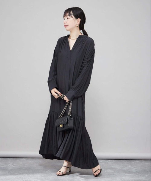 journal standard L'essage（ジャーナルスタンダードレサージュ）の「SIDOGRASストライプ/デシンマキシワンピース（ワンピース・レディース・ブラック/ダークブルー・FREE）」の6枚目の写真