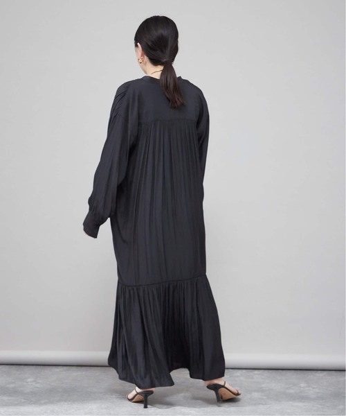 journal standard L'essage（ジャーナルスタンダードレサージュ）の「SIDOGRASストライプ/デシンマキシワンピース（ワンピース・レディース・ブラック/ダークブルー・FREE）」の5枚目の写真