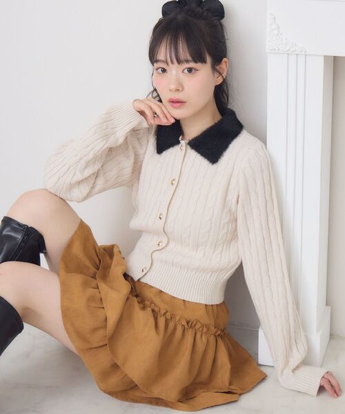 ems excite(エムズエキサイト)の「シャギー襟ケーブルカーディガン(ニット/セーター・レディース・ワインレッド/ダークグレー/ナチュラル・FREE)」の4枚目の写真