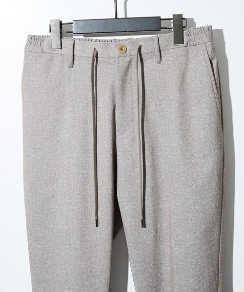 ABAHOUSE（アバハウス）の「【360°ストレッチ】ノータック リバーポンチ イージーパンツ / スリムテーパード（その他パンツ・メンズ・ベージュ/ダークネイビー/チャコールグレー・48/46/44/50）」の22枚目の写真