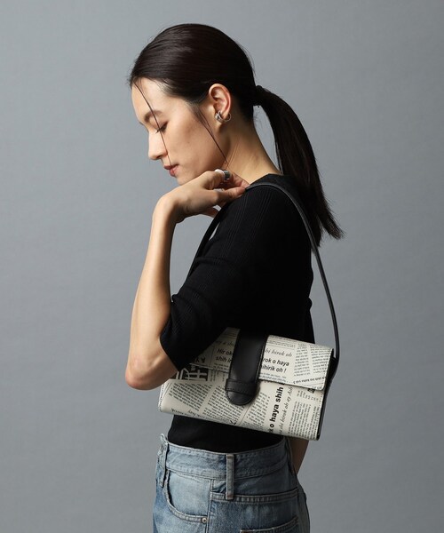 HIROKO HAYASHI(ヒロコハヤシ)の「PRATICO(プラティコ)ハンドバッグ(ハンドバッグ・レディース・アイボリー系・00)」の17枚目の写真