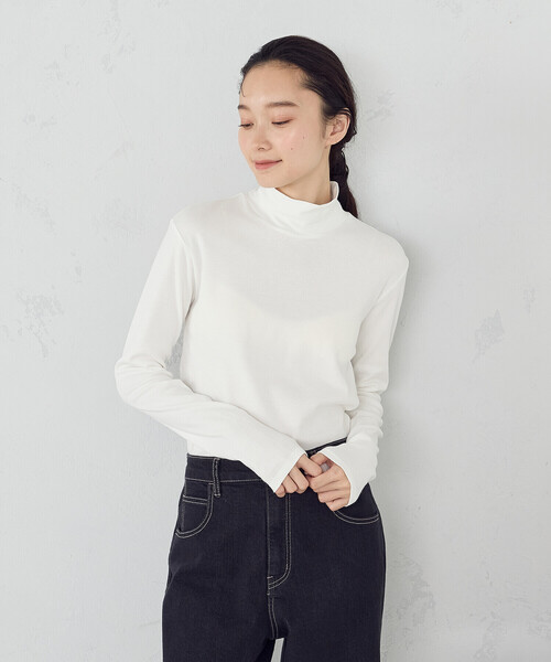 COMME CA ISM(コムサイズム)の「吸湿発熱 ハイネックTシャツ(Tシャツ/カットソー・レディース・ネイビー/ホワイト/ブラック/グレー・MEDIUM/LARGE)」の19枚目の写真