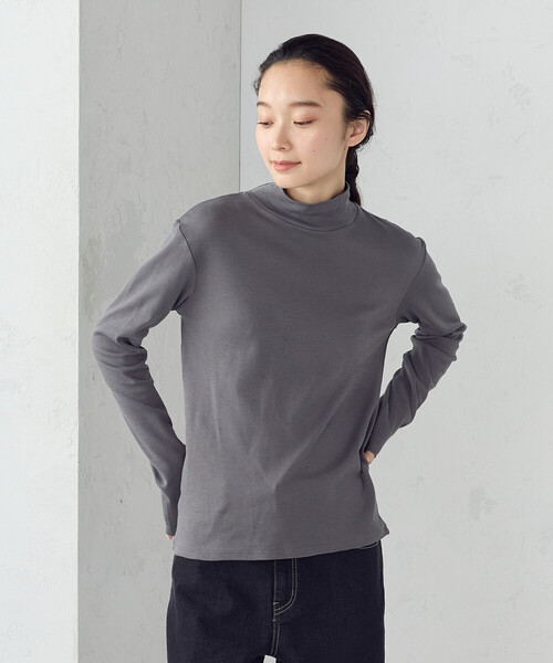 COMME CA ISM(コムサイズム)の「吸湿発熱 ハイネックTシャツ(Tシャツ/カットソー・レディース・ネイビー/ホワイト/ブラック/グレー・MEDIUM/LARGE)」の12枚目の写真