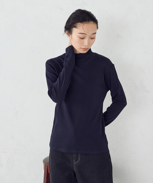 COMME CA ISM(コムサイズム)の「吸湿発熱 ハイネックTシャツ(Tシャツ/カットソー・レディース・ネイビー/ホワイト/ブラック/グレー・MEDIUM/LARGE)」の20枚目の写真