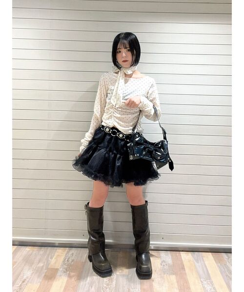 jouetie(ジュエティ)の「シアーベロアチョーカートップス(Tシャツ/カットソー・レディース・アイボリー/ブラック/レッド・MEDIUM)」の17枚目の写真