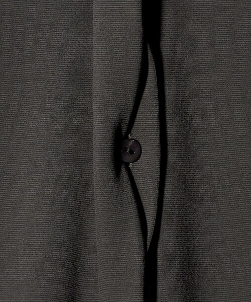 UNITED ARROWS（ユナイテッドアローズ）の「ポンチ ハーフスリーブ ワンピース ‐ウォッシャブル‐（ワンピース・レディース・ブラック/ダークグレー・FREE）」の5枚目の写真